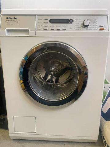 Wasmachine MIELE W5893 (8 kg, 1600 tpm) Nu 300 Euro.