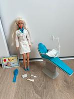 Vintage dentist Barbie 1997, Ophalen of Verzenden, Zo goed als nieuw