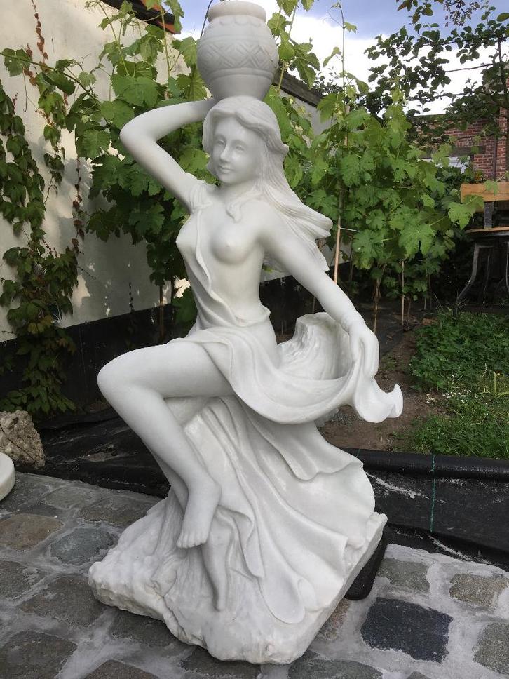 Tuinbeeld vervaardigd uit massieve blok marmer !, Tuin en Terras, Tuinbeelden, Gebruikt, Mensenbeeld, Steen, Ophalen