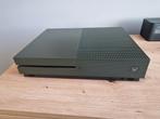 Xbox One S 1TB- Groen Limited Edition Military, Xbox One S, Ophalen of Verzenden, Zo goed als nieuw, Zonder controller