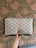 Kussen japandi zilver Kwantum, Ophalen, Zo goed als nieuw, Wit, Vierkant