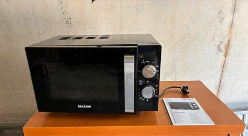 Severin MW 7761 Solo Magnetron, Witgoed en Apparatuur, Magnetrons, Zo goed als nieuw, Vrijstaand, Magnetron, 45 tot 60 cm, Hete lucht