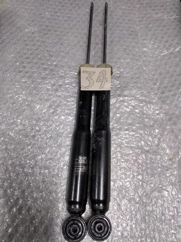 schokbrekers vw fox  schokbrekers vw passat  beschikbaar voor biedingen