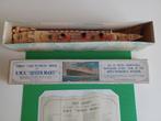 R.M.S. Queen Mary Chad Valley take to pieces model, Ophalen of Verzenden, Gebruikt, Motorboot, Schaalmodel