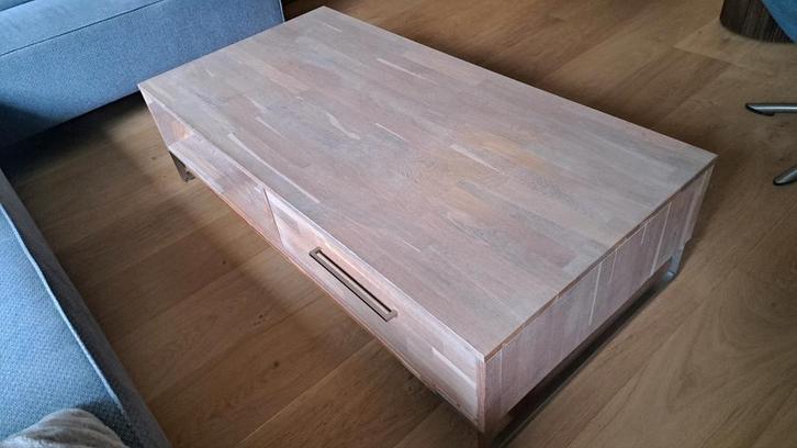 Massief houten salontafel, Huis en Inrichting, Tafels | Salontafels, Gebruikt, Minder dan 50 cm, 50 tot 100 cm, 100 tot 150 cm