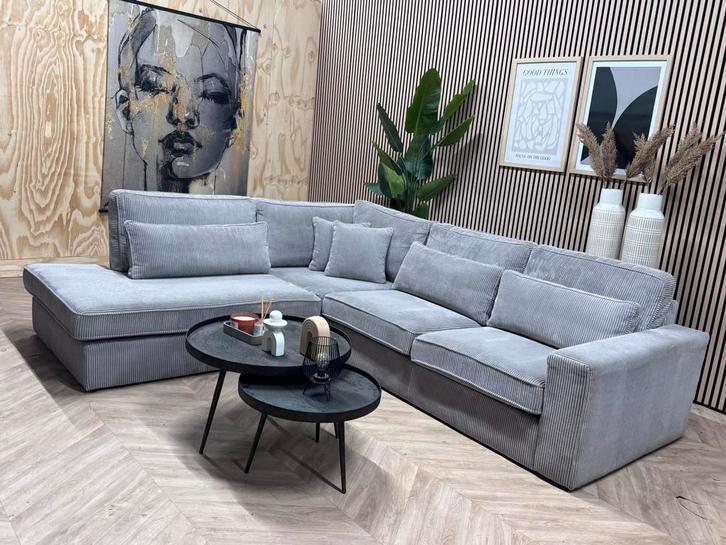 ZGAN Ribstof Hoekbank - Licht Grijs - 288 x 250, Huis en Inrichting, Banken | Bankstellen, Zo goed als nieuw, Hoekbank, Vierpersoons of meer