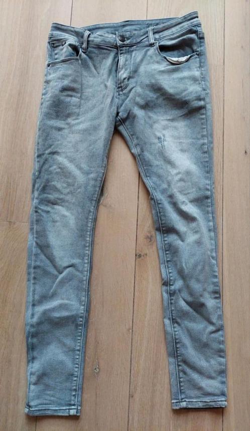 Jeans van Zumo. Maat 34, Kleding | Heren, Spijkerbroeken en Jeans, Zo goed als nieuw, W33 - W34 (confectie 48/50), Grijs, Ophalen of Verzenden