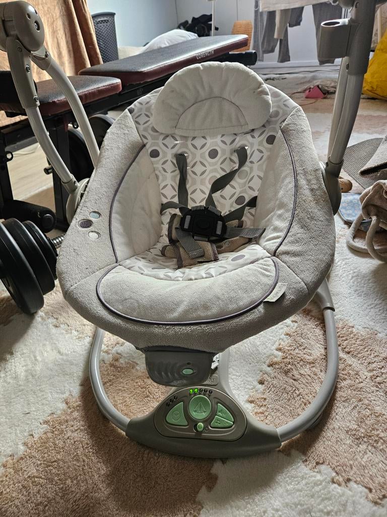 Elektrische schommel / wip stoel baby, Kinderen en Baby's, Wipstoeltjes, Ophalen of Verzenden