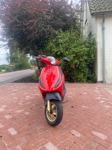 Piaggio zip 1e eigenaar beschikbaar voor biedingen