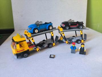 Lego 60060 Autotransporter met 2 Auto's en Figuren beschikbaar voor biedingen