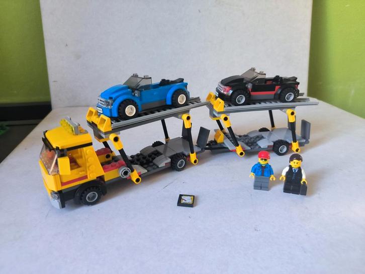 Lego 60060 Autotransporter met 2 Auto's en Figuren, Kinderen en Baby's, Speelgoed | Duplo en Lego, Zo goed als nieuw, Lego, Complete set
