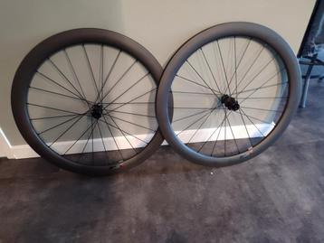 Nieuwe Carbon wielen beschikbaar voor biedingen