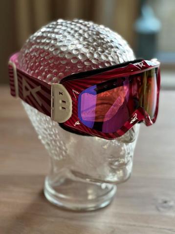 In zeer nette staat, prachtige ski bril van Anon beschikbaar voor biedingen