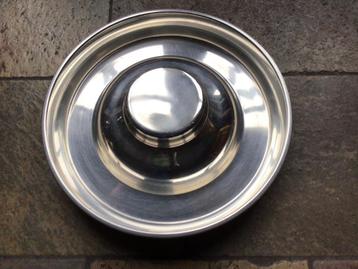 Voerring voor puppy’s beschikbaar voor biedingen