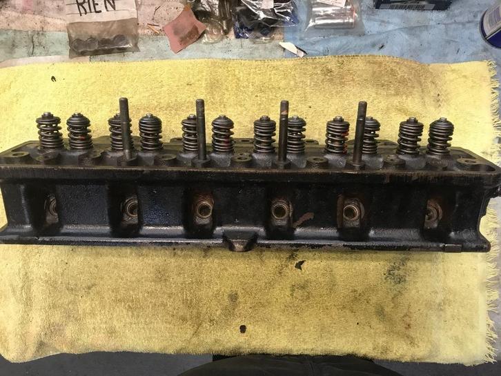 Triumph TR250 Gereviseerde cilinderkop, Auto-onderdelen, Motor en Toebehoren, Triumph, Gereviseerd, Ophalen