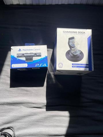 Sony PS4 Camera en Charging Dock beschikbaar voor biedingen