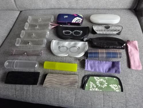 Bril etui, het zijn er 19, Sieraden, Tassen en Uiterlijk, Zonnebrillen en Brillen | Dames, Nieuw, Zonnebril, Overige merken, Ophalen of Verzenden