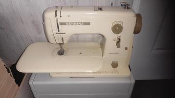 Mooi werkend Bernina naaimachine  beschikbaar voor biedingen