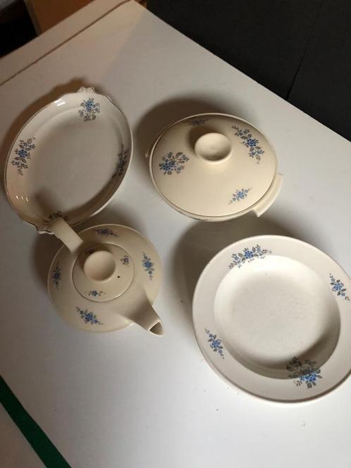 Serviesgoed Petrus Regout, Antiek en Kunst, Antiek | Servies los, Ophalen of Verzenden