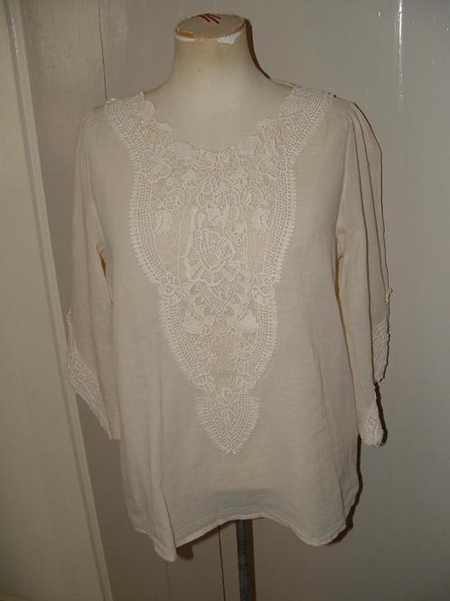 Stile Benetton top - blouse model maat S offwhite popcorn, Kleding | Dames, Tops, Zo goed als nieuw, Maat 36 (S), Wit, Lange mouw