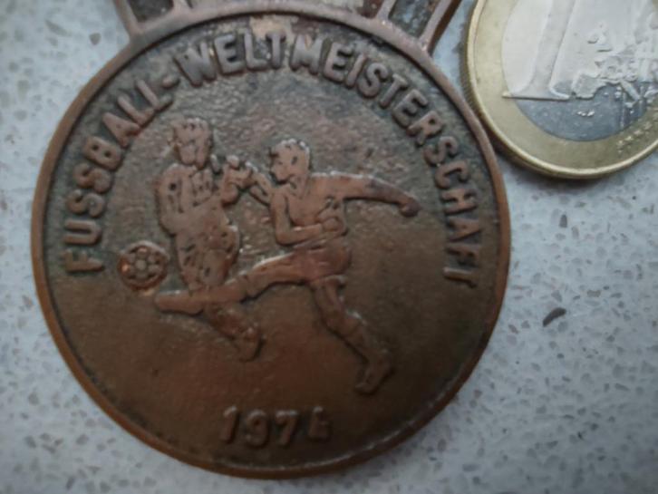 Fussball weltmeisterschaft 1974  wereldkampioenschap voetbal, Verzamelen, Sportartikelen en Voetbal, Gebruikt, Buitenlandse clubs