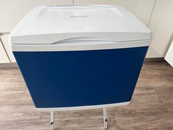 Te koop, z.g.a.n. Mobicool MB40 koelbox + koelboxdrager. beschikbaar voor biedingen