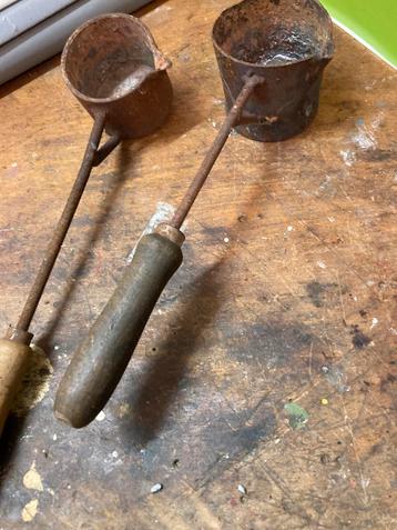 Loodgiet kannetje voor zelf visloodjes te gieten beschikbaar voor biedingen