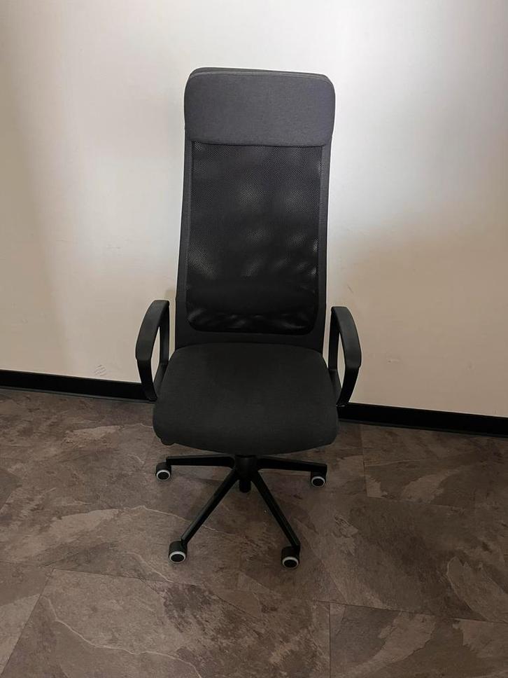 Markus Bureaustoel met Hoge Rugleuning, Huis en Inrichting, Bureaustoelen, Zo goed als nieuw, Bureaustoel, Grijs, Ergonomisch