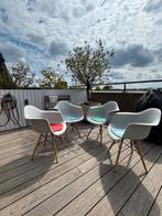 Eames style kuipstoelen voor binnen of buiten, Huis en Inrichting, Ophalen, Gebruikt, Overige kleuren, Vier