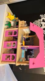 Roze houten poppenhuis met houten meubeuls, Kinderen en Baby's, Speelgoed | Poppenhuizen, Ophalen of Verzenden, Zo goed als nieuw