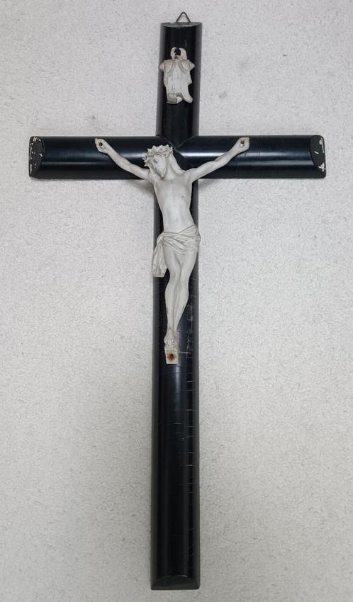 Crucifix - Biscuit porcelain - 1850-1900, Antiek en Kunst, Antiek | Religie, Ophalen of Verzenden