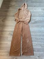 Zacht pak maat 128, Kinderen en Baby's, Kinderkleding | Maat 128, Ophalen of Verzenden, Zo goed als nieuw, Jongen of Meisje