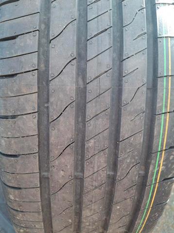 215 55 18 CONTINENTAL/GOODYEAR nieuw/demo beschikbaar voor biedingen
