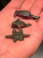 Bodemvondst romeinse fibulas, Antiek en Kunst, Ophalen of Verzenden