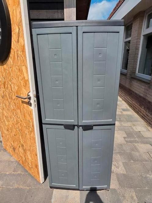 3 grote en 2 kleine kunststof opbergkasten met legplanken, Tuin en Terras, Bergingen en Tuinkasten, Zo goed als nieuw, Kunststof