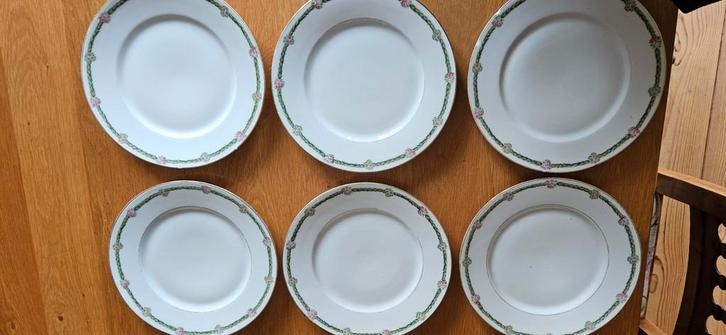 6 witte borden Limoges porselein met randje rozen, Antiek en Kunst, Antiek | Servies compleet, Ophalen of Verzenden
