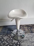 Salonkruk in hoogte verstelbaar (wit kunststof), Ophalen, Gebruikt, Wit, Bureaukruk