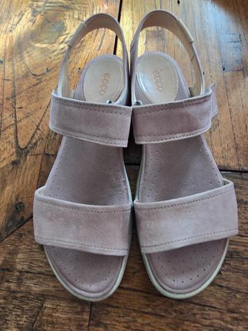 Beige ECCO leer sandalen, maat 38. beschikbaar voor biedingen