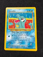 Totodile 85/105 Neo Destiny, Hobby en Vrije tijd, Verzamelkaartspellen | Pokémon, Gebruikt, Ophalen of Verzenden, Losse kaart