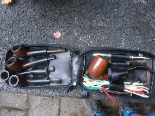 Mooie Pijprokers Etui, met 5 Pijpen en diverse Attributen, Verzamelen, Rookartikelen, Aanstekers en Luciferdoosjes, Gebruikt, Sigarenbandjes