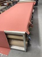 Meubelstof Kvadrat Triangle, Hobby en Vrije tijd, Stoffen en Lappen, Bruin, 120 cm of meer, 200 cm of meer, Ophalen of Verzenden