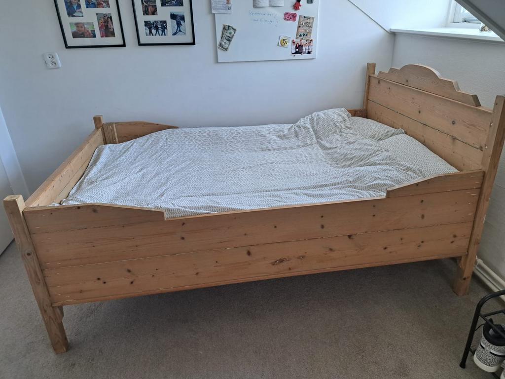Houten bed met spiraalbodem, Ophalen, Gebruikt, Bruin, 190 cm of minder