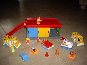 spaalgoed garageboxen  met auto,s en acc  beschikbaar voor biedingen