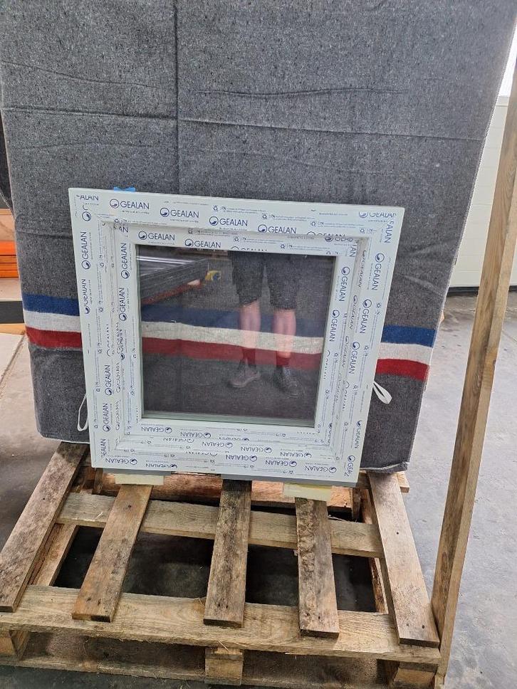 Nieuwe Kozijnen Gealan 90x90cm Wit(120mm profiel), Doe-het-zelf en Verbouw, Kozijnen en Schuifpuien, Nieuw, Raamkozijn, Kunststof