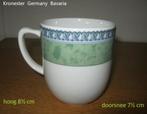 mok, beker, Kronester Germany Bavaria zgan wit groen blauw, Ophalen of Verzenden, Zo goed als nieuw, Porselein, Kop(pen) en/of Schotel(s)