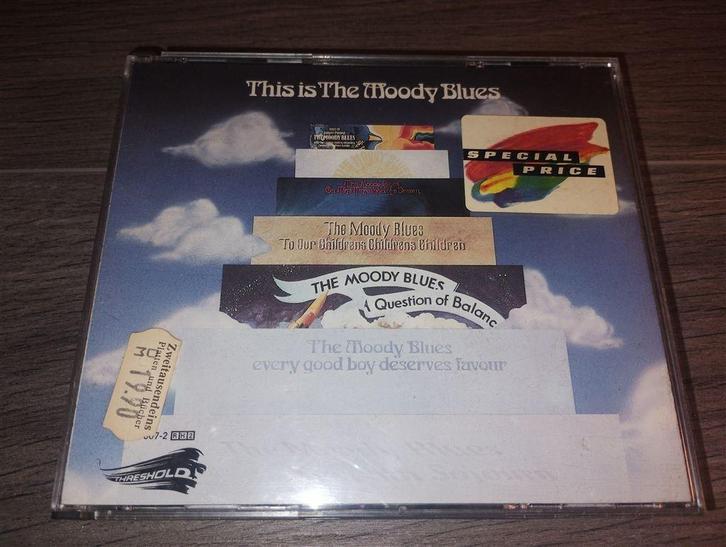 The Moody Blues ‎- This Is The Moody Blues [1989] 2 CD, Cd's en Dvd's, Cd's | Rock, Zo goed als nieuw, Poprock, Ophalen of Verzenden