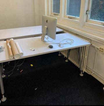 Partij 9 stuks verstelbare zware kwaliteit bureau