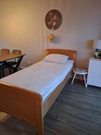 1-persoonsbed incl. matras en lattenbodem, Huis en Inrichting, Ophalen, 90 cm, Eenpersoons, Bruin