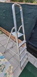Huishoudtrap 5 treden, Doe-het-zelf en Verbouw, Ladders en Trappen, Ophalen, Gebruikt, Minder dan 2 meter