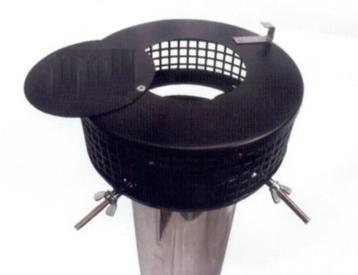 Combimaster Schoorsteenkap met veegluik z.g.a.n beschikbaar voor biedingen